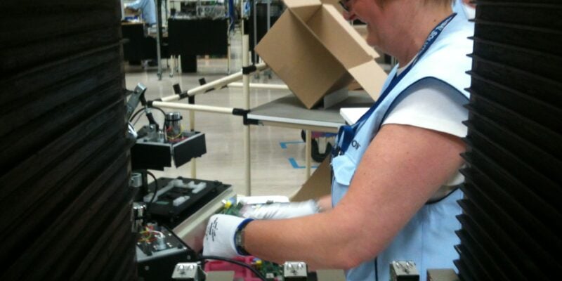 Final visual check and packing