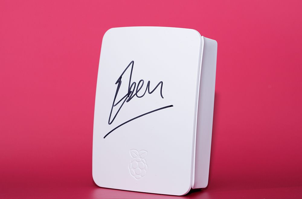 Win a 孙建弘麻豆 Pi 3 with an official case signed by Eben Upton [CLOSED]