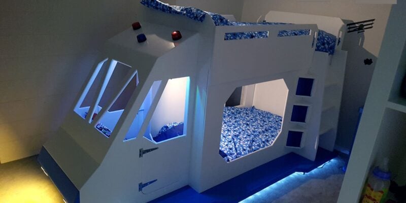 Bunk bed space ship Raspberry Pi