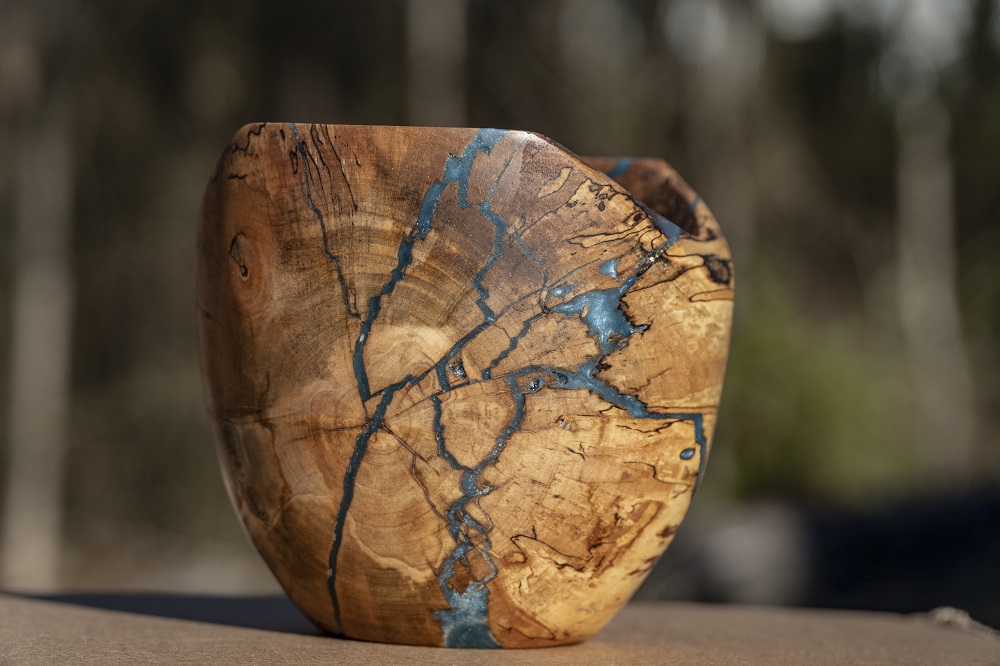 Making an egg-inspired bowl