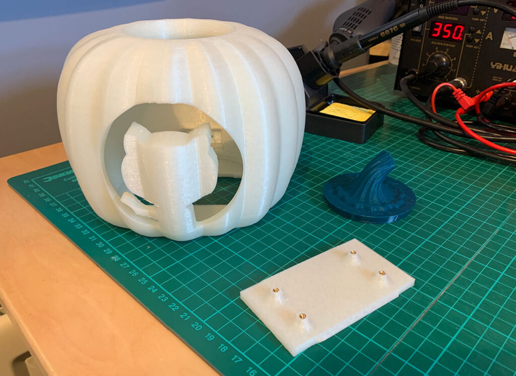 Monitor your GitHub build with a Raspberry Pi pumpkin - Raspberry Pi
