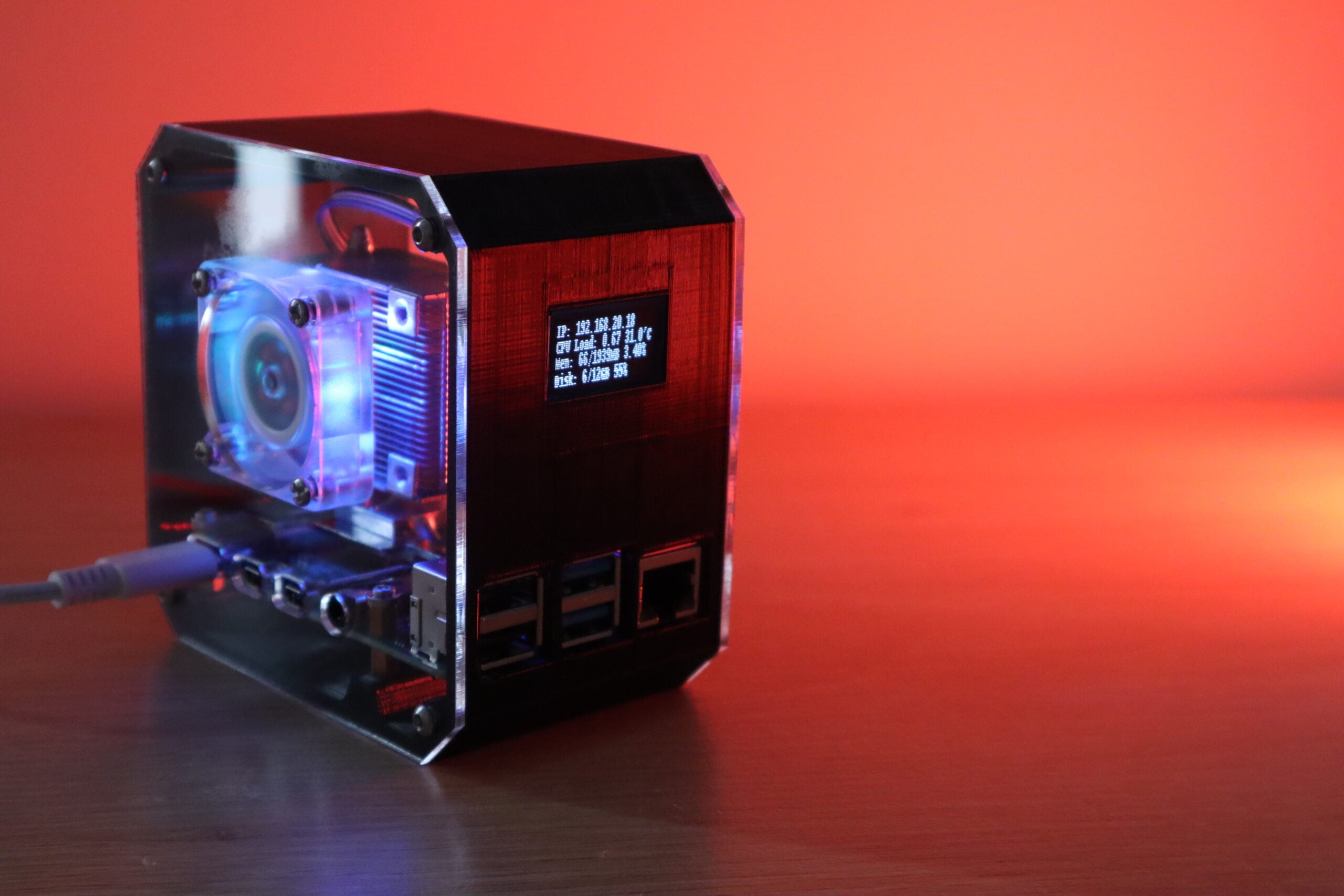 Desktop Raspberry Pi case