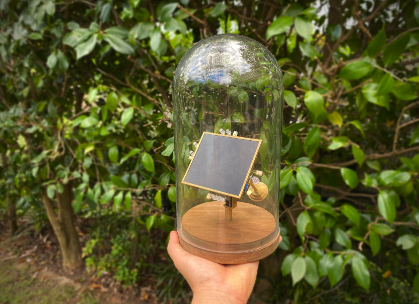 Solar robot: a robot “head in a jar”