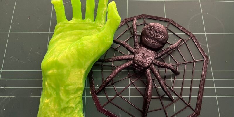 3d printed halloween decorations by The Cellar Nerd spider and web and green zombie hand