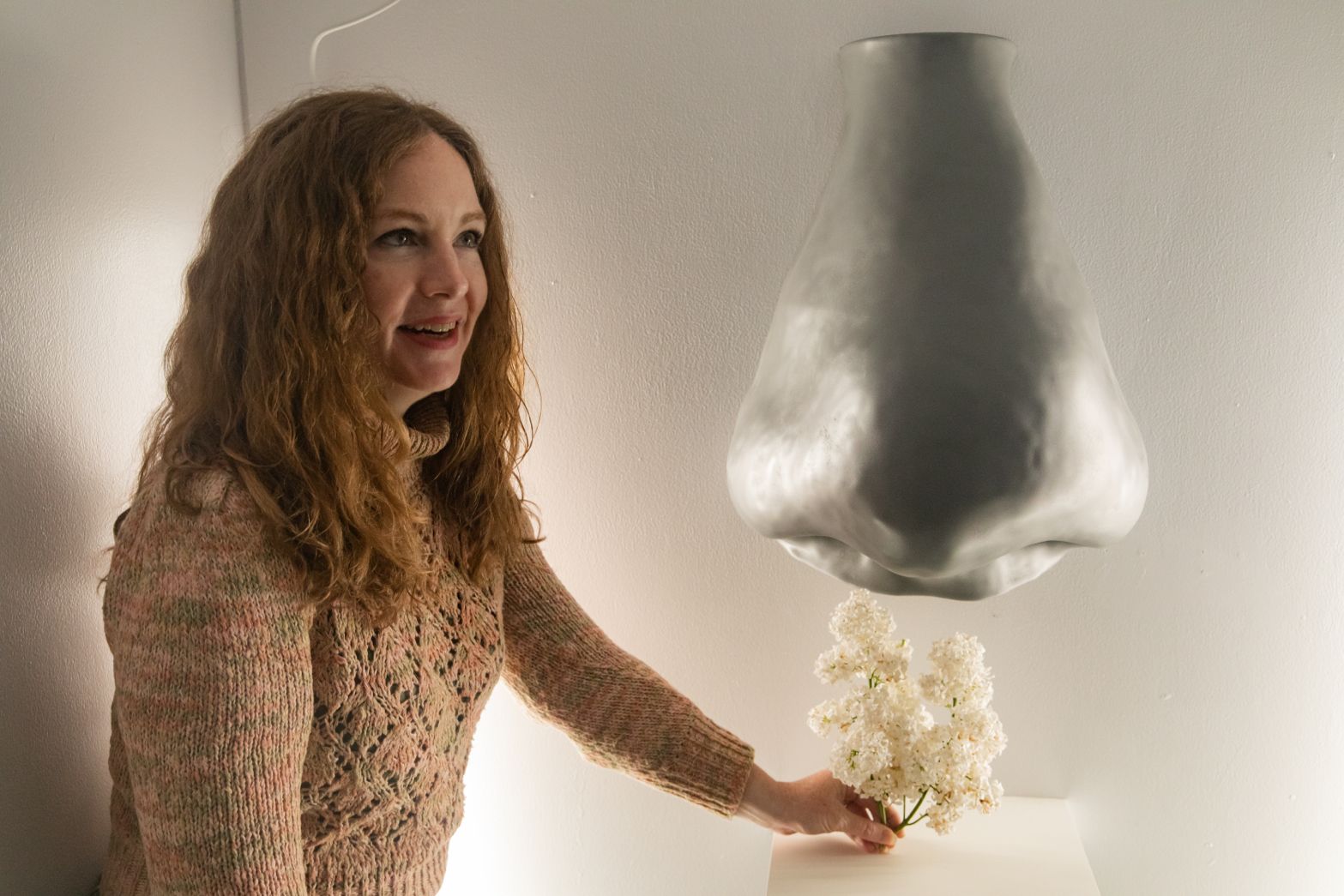 This massive nose sniffs things then prints a description of the smell