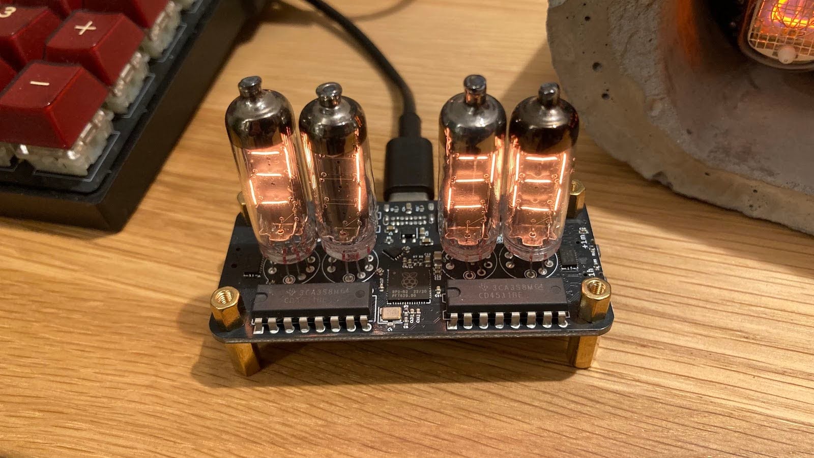Numitrons, Nixies, and numeric displays - Raspberry Pi