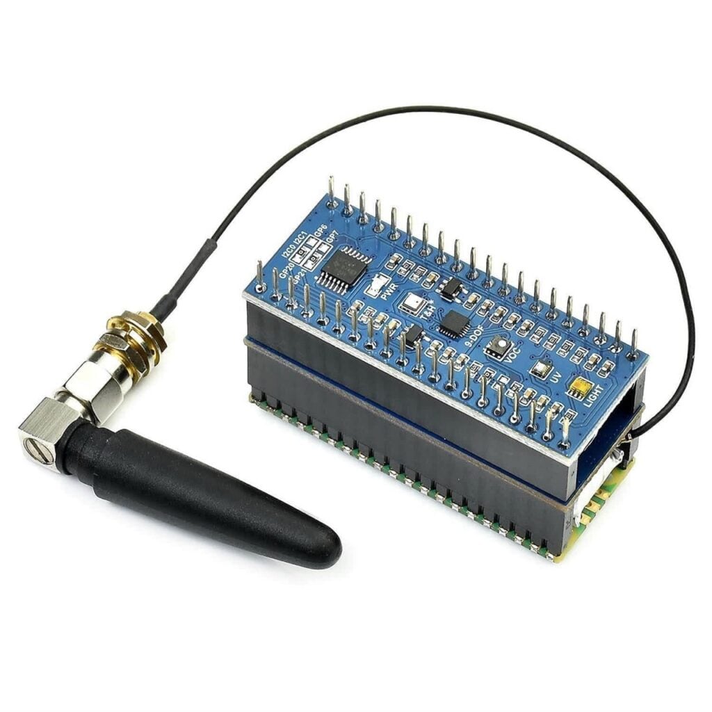 LoRa radio communication devices for Raspberry Pi